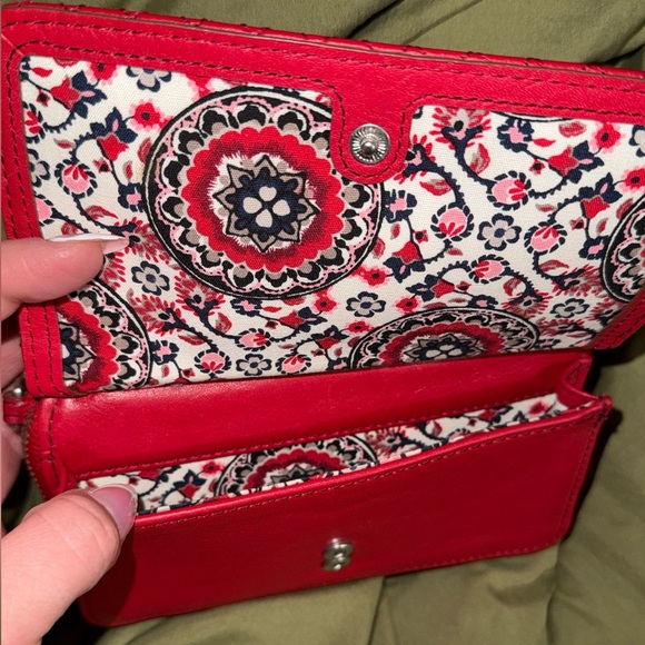 Red Vera Bradley Quilted Purse and Wallet Combo - Picture 8 of 8
